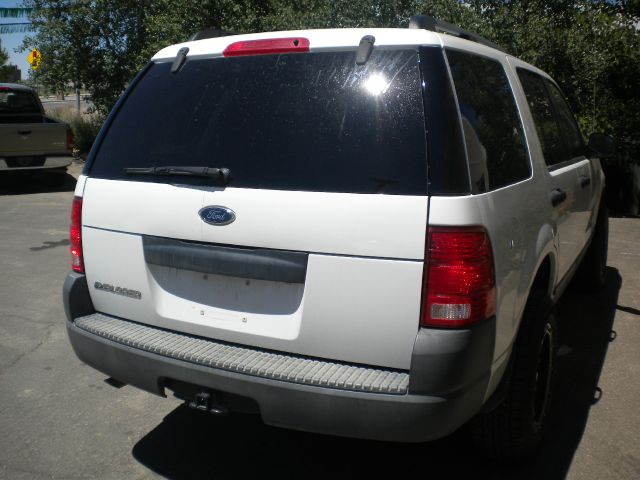 2004 Ford Explorer 2500 4WD