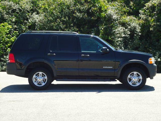 2004 Ford Explorer 2500 4WD