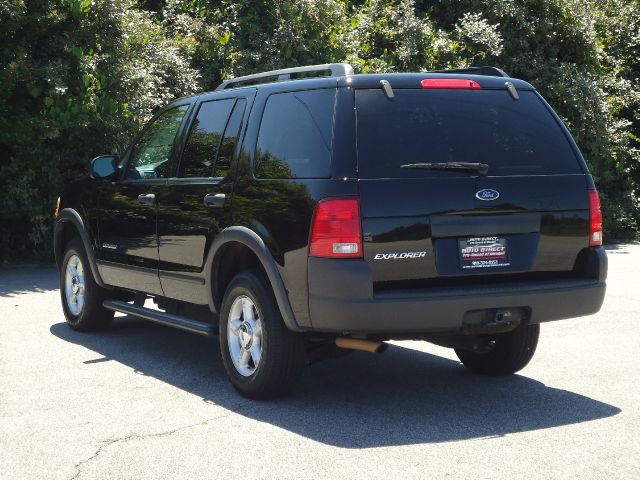 2004 Ford Explorer 2500 4WD