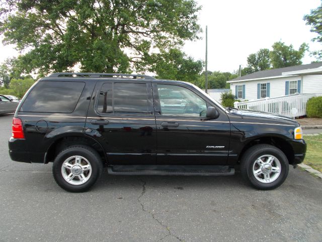 2004 Ford Explorer LT EXT 15