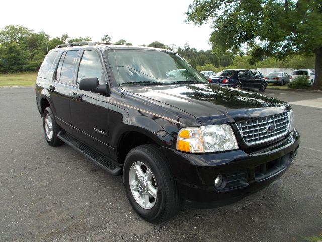 2004 Ford Explorer LT EXT 15