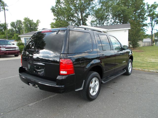 2004 Ford Explorer LT EXT 15