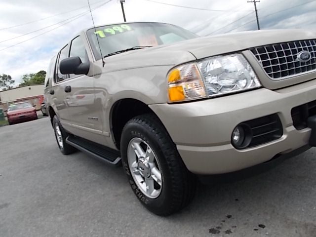 2004 Ford Explorer GXL