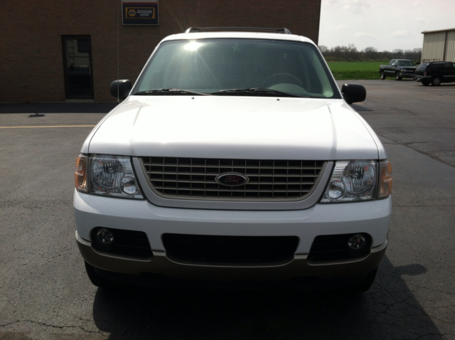 2004 Ford Explorer LT CREW 25