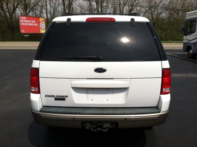 2004 Ford Explorer LT CREW 25