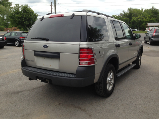 2004 Ford Explorer 2500 4WD