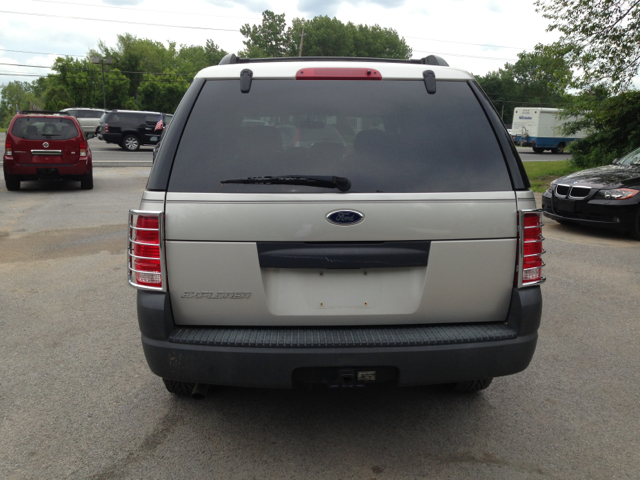 2004 Ford Explorer 2500 4WD