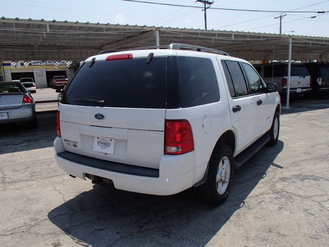 2004 Ford Explorer LT EXT 15