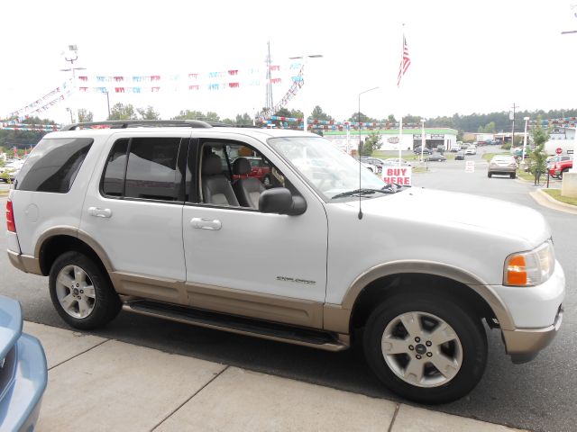 2004 Ford Explorer LT CREW 25