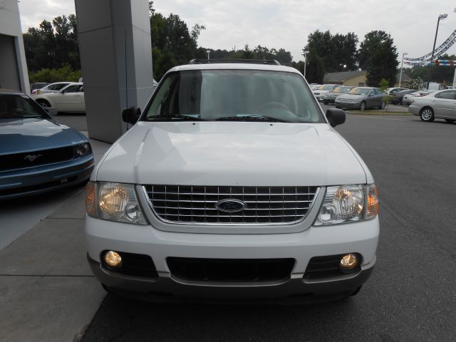 2004 Ford Explorer LT CREW 25