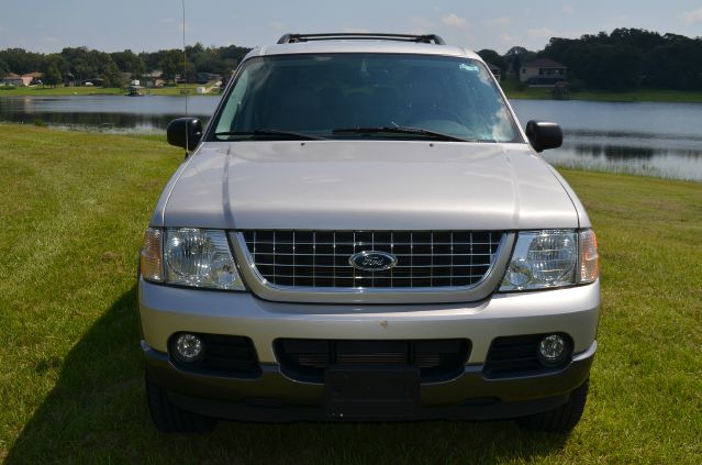 2004 Ford Explorer Touring Sedan