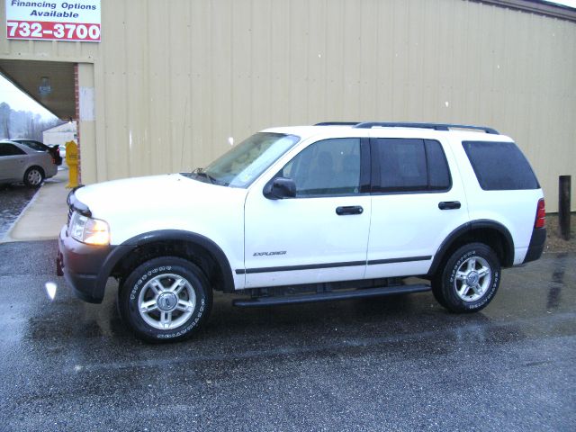 2004 Ford Explorer LT CREW 25