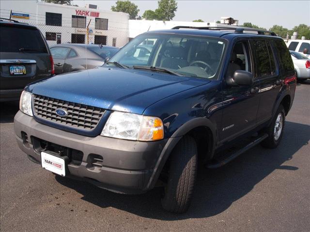 2004 Ford Explorer XLS