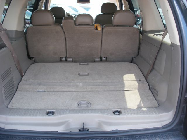 2004 Ford Explorer Custom Deluxe