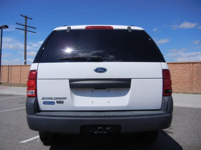 2004 Ford Explorer 2500 4WD