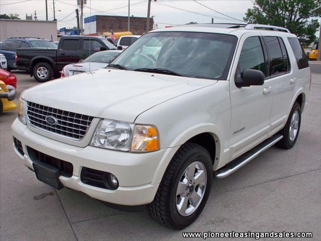 2004 Ford Explorer SLS Base