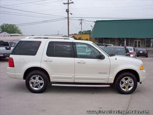 2004 Ford Explorer SLS Base