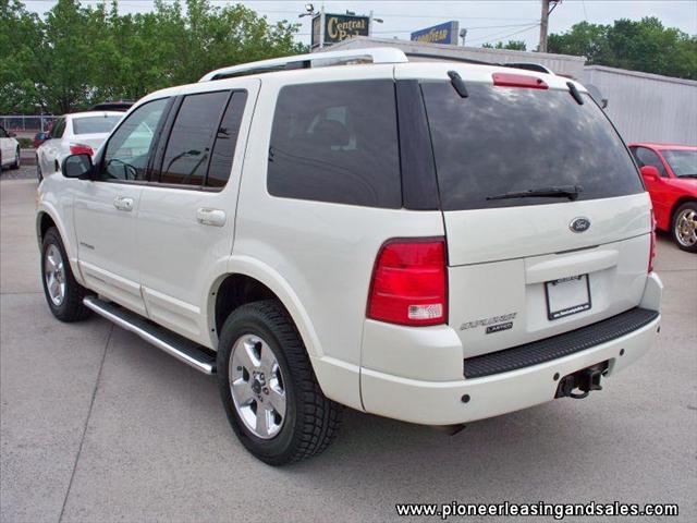 2004 Ford Explorer SLS Base