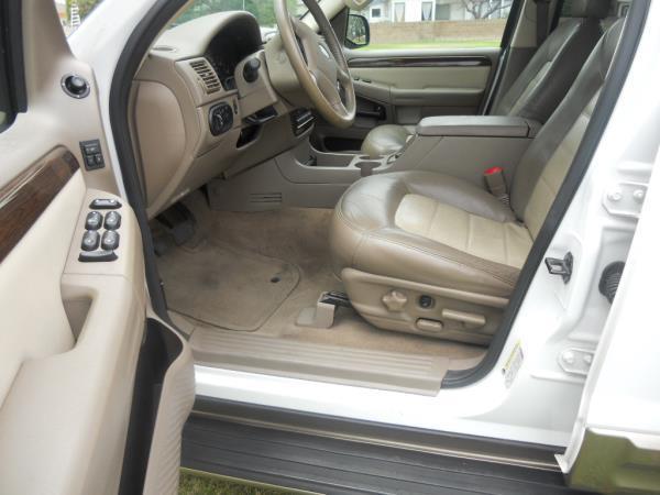 2004 Ford Explorer Unknown