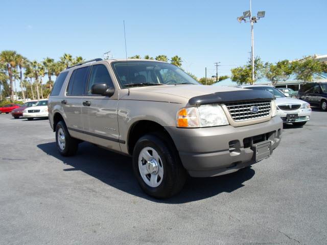 2004 Ford Explorer XLS