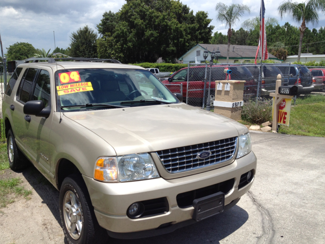 2004 Ford Explorer ESi