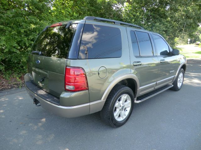 2004 Ford Explorer LT CREW 25