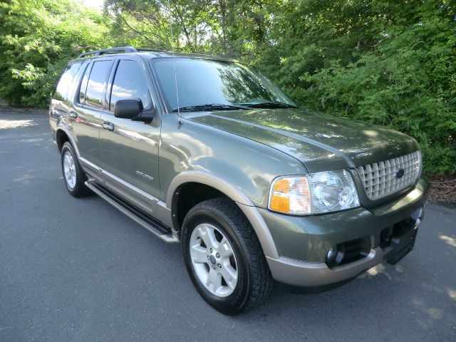 2004 Ford Explorer LT CREW 25