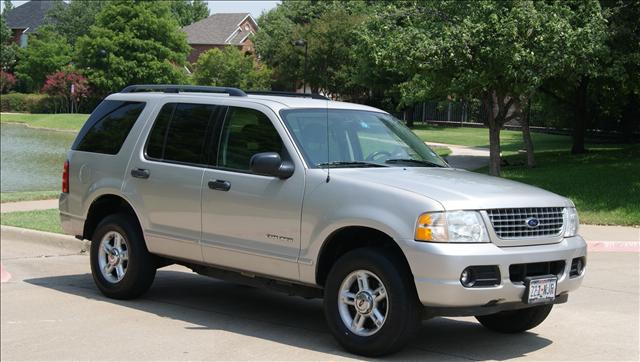 2004 Ford Explorer 4WD 5dr EX