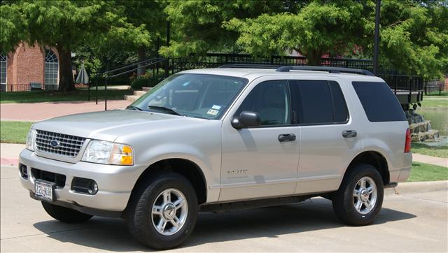 2004 Ford Explorer 4WD 5dr EX