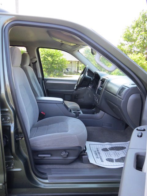 2004 Ford Explorer GXL