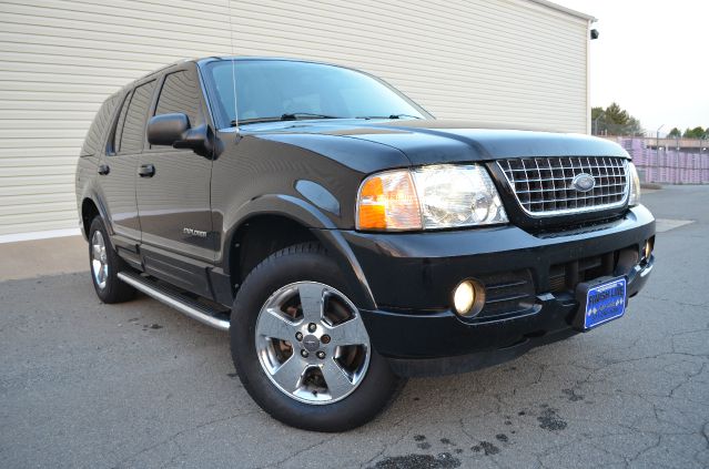 2004 Ford Explorer SLS Base