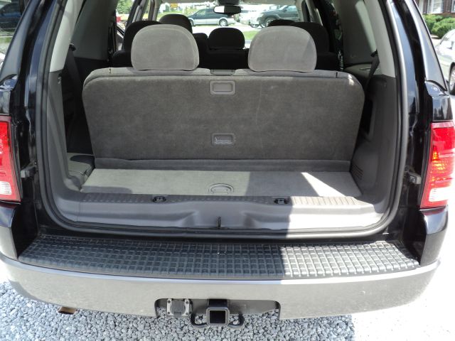 2004 Ford Explorer GXL