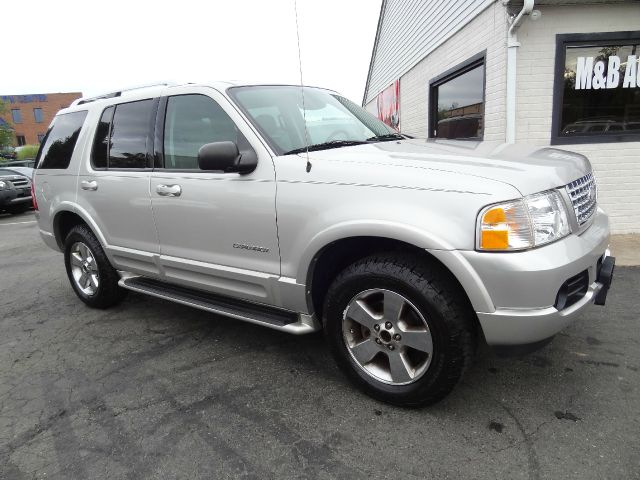 2004 Ford Explorer SLS Base