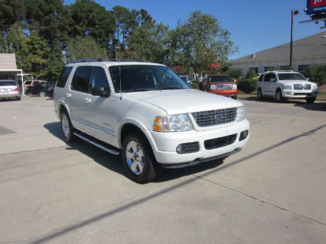 2004 Ford Explorer 2dr LWB