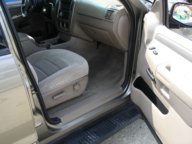 2004 Ford Explorer GXL