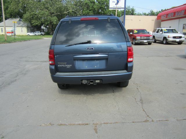 2004 Ford Explorer LT EXT 15