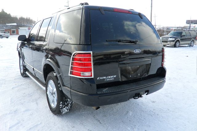 2004 Ford Explorer SLS Base