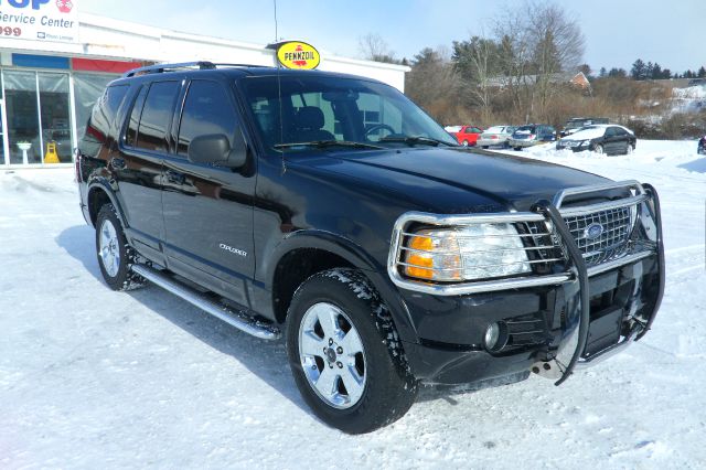 2004 Ford Explorer SLS Base