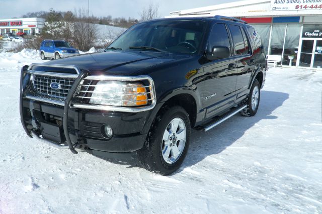 2004 Ford Explorer SLS Base