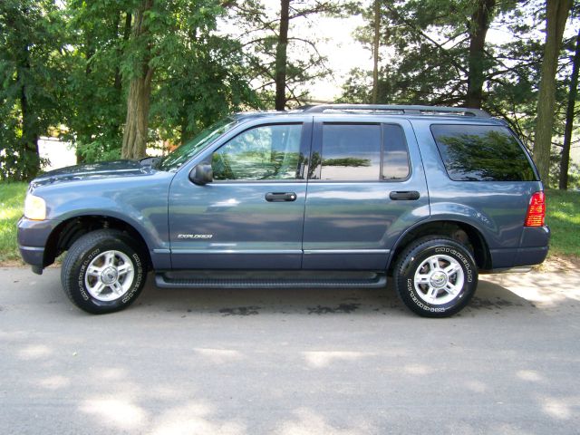 2004 Ford Explorer GXL