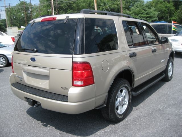 2004 Ford Explorer GXL