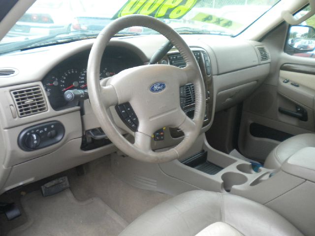 2004 Ford Explorer Custom Deluxe