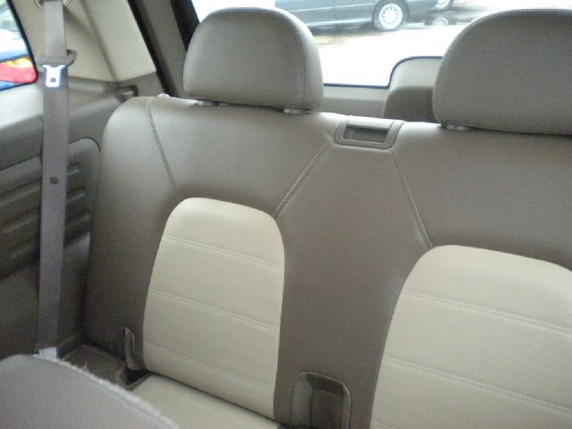 2004 Ford Explorer Custom Deluxe