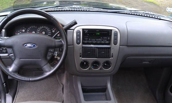 2004 Ford Explorer GXL