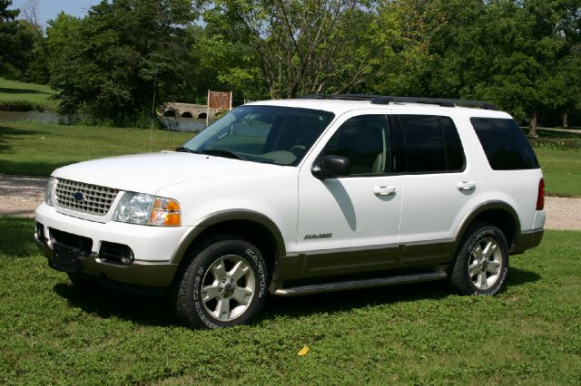 2004 Ford Explorer LT CREW 25