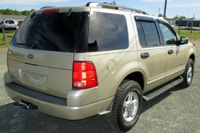 2004 Ford Explorer 2dr Cpe V6 Manual GT Limited