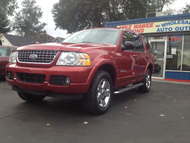 2004 Ford Explorer 2dr LWB