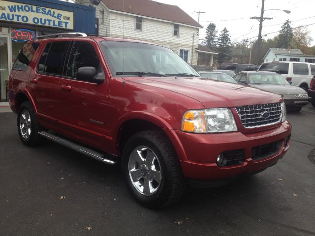 2004 Ford Explorer 2dr LWB