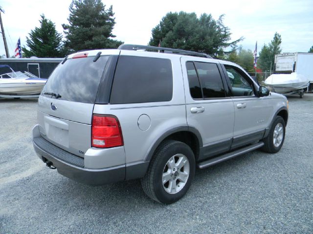 2004 Ford Explorer LT EXT 15