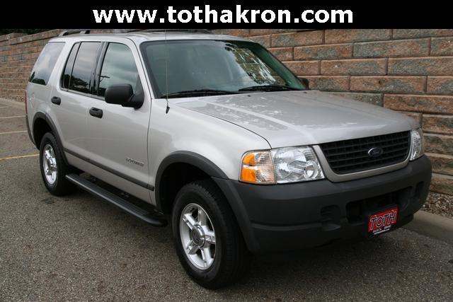 2004 Ford Explorer XLS